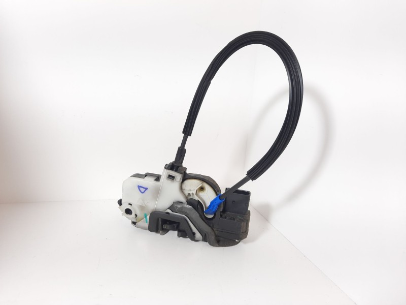 Recambio de cerradura puerta delantera derecha para chevrolet cruze ls+ referencia OEM IAM 13503802  