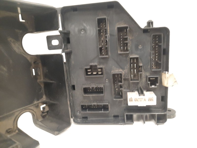 Recambio de caja reles / fusibles para hyundai santa fe (sm) 2.0 gls crdi referencia OEM IAM 9128826000  