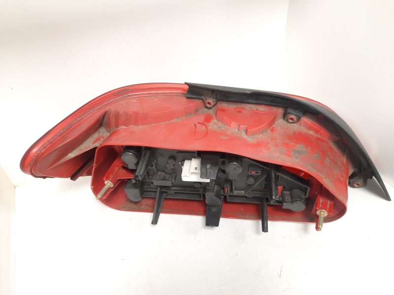 Recambio de piloto trasero derecho para peugeot 406 berlina (s1/s2) srdt referencia OEM IAM 9644652577  