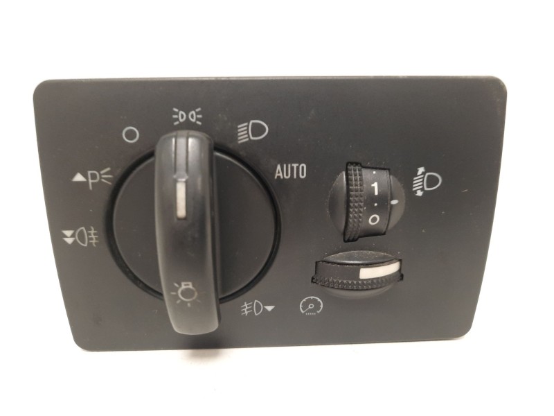 Recambio de mando luces para ford focus berlina (cap) 1.6 tdci cat referencia OEM IAM  30850 