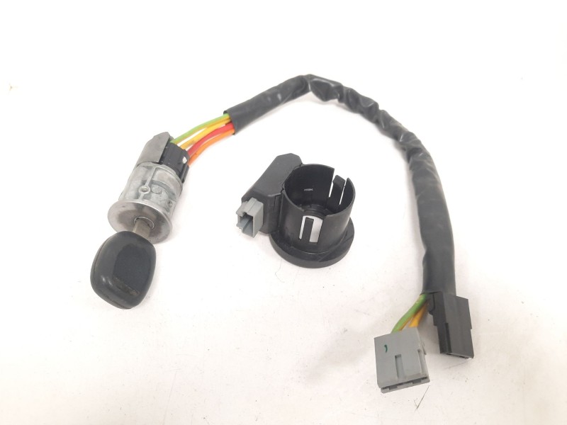 Recambio de conmutador de arranque para renault kangoo (f/kc0) 1.9 diesel referencia OEM IAM  8831 