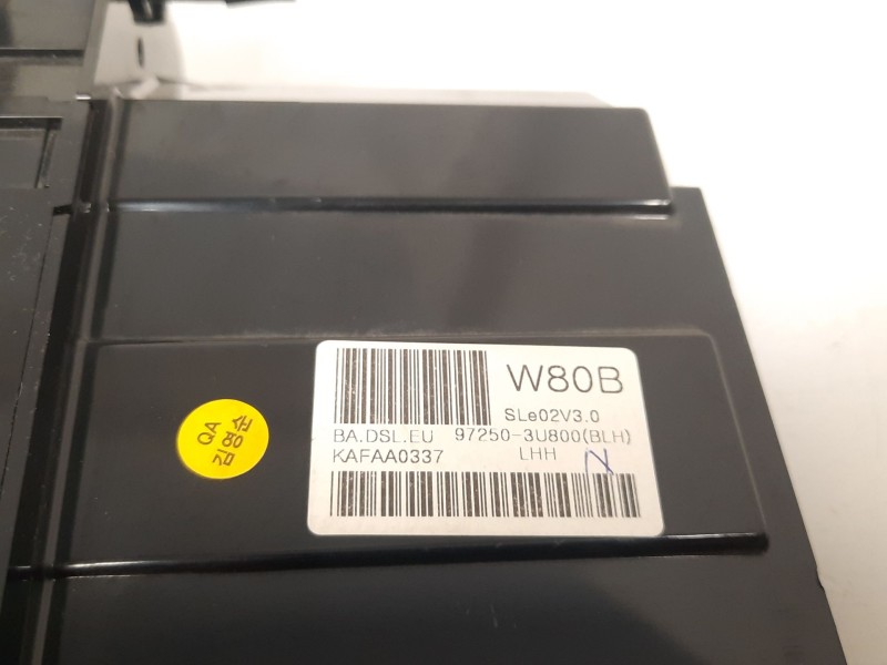 Recambio de mando climatizador para kia sportage iii (sl) 1.7 crdi referencia OEM IAM 972503U800 972503U800BLH W80B