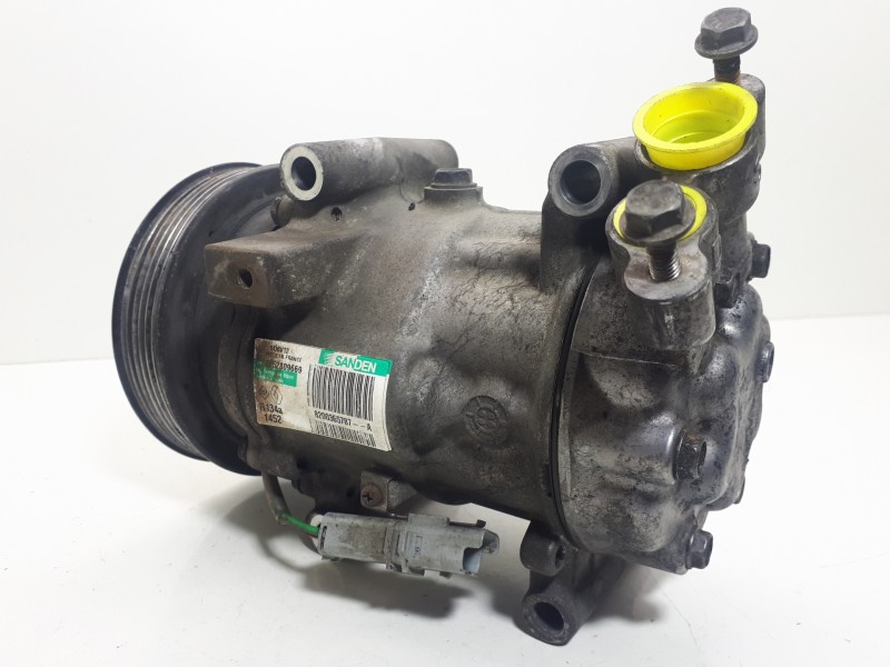 Recambio de compresor aire acondicionado para nissan micra (k12e) acenta referencia OEM IAM 8200365787A 1452 