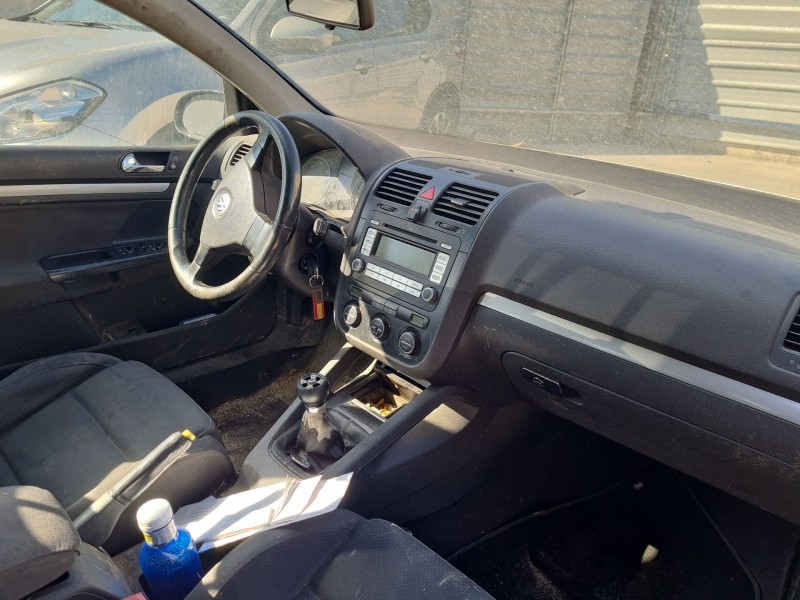 volkswagen golf v (1k1) del año 2005