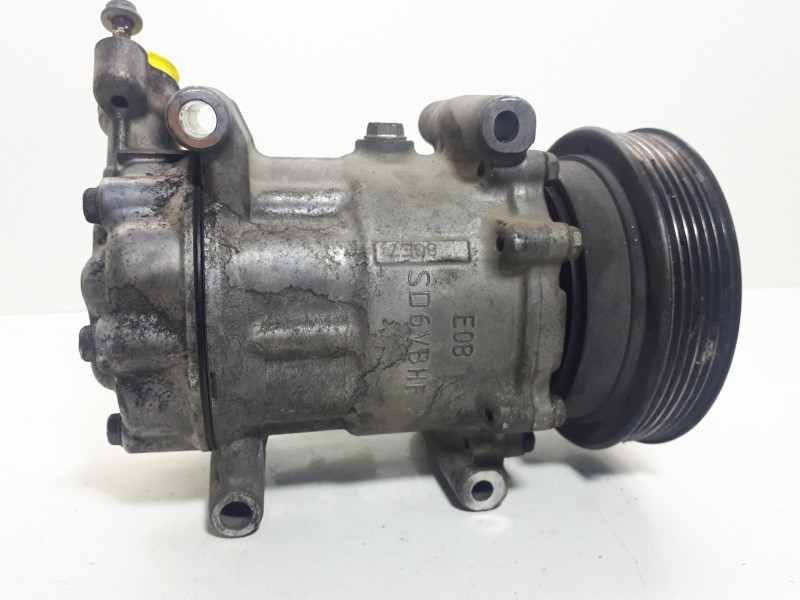 Recambio de compresor aire acondicionado para nissan micra (k12e) acenta referencia OEM IAM 8200365787A 1452 