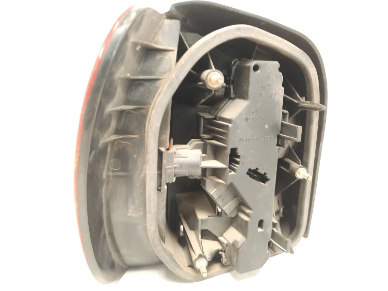 Recambio de piloto trasero derecho para volkswagen polo berlina (6n1) 1.05 referencia OEM IAM  8867 