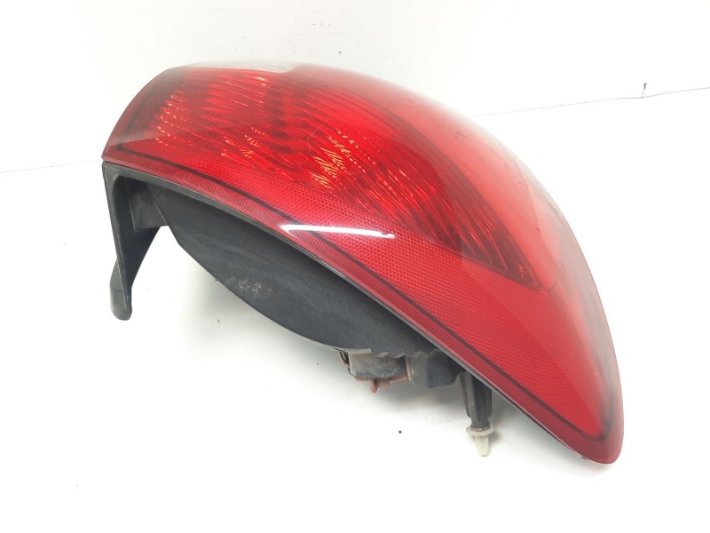 Recambio de piloto trasero izquierdo para kia rio 1.3 cat referencia OEM IAM  29067 