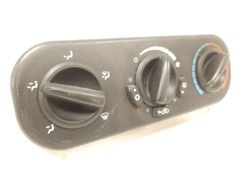 Recambio de mando calefaccion / aire acondicionado para dodge caliber s referencia OEM IAM P5511187AA  