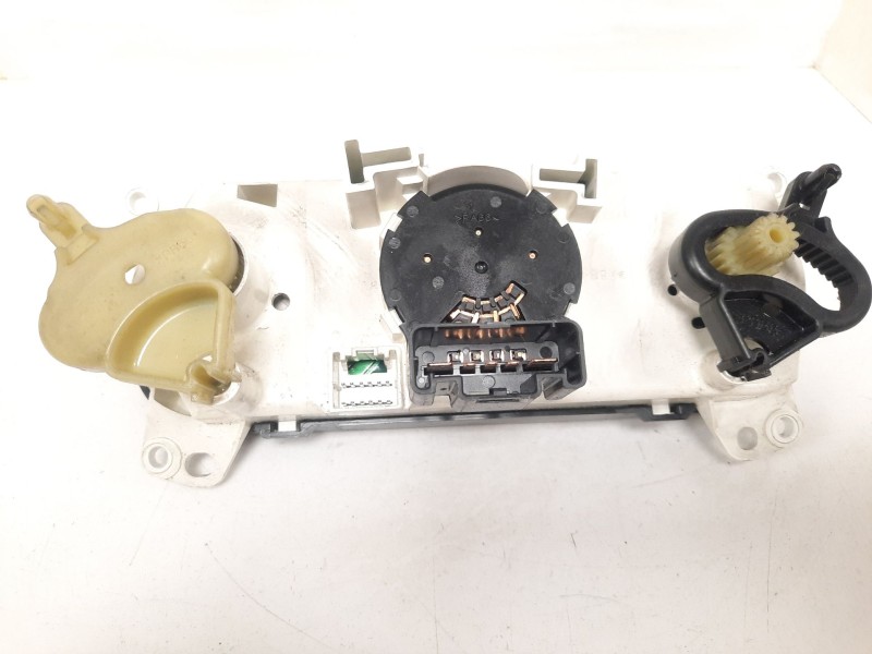 Recambio de mando calefaccion / aire acondicionado para dodge caliber s referencia OEM IAM P5511187AA  