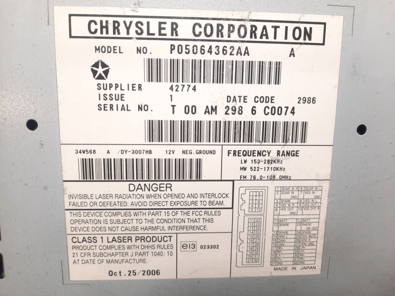 Recambio de sistema audio / radio cd para dodge caliber s referencia OEM IAM P05064362AA  