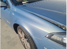 Recambio de aleta delantera derecha para renault laguna ii (bg0/1_) 2.0 dci (bg1t) referencia OEM IAM