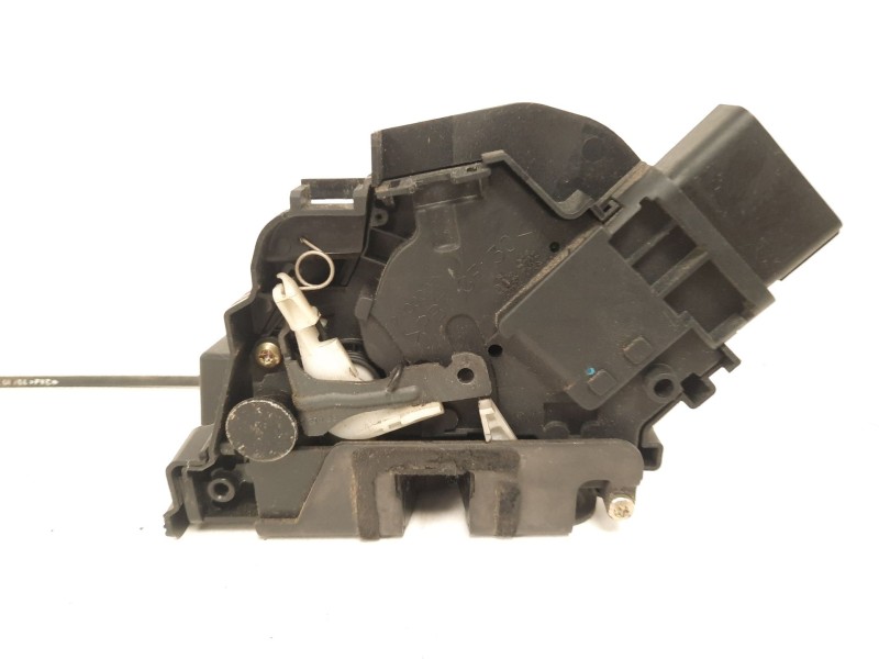 Recambio de cerradura puerta delantera izquierda para ford focus c-max (dm2) 2.0 tdci referencia OEM IAM 3M5AR21813EL  