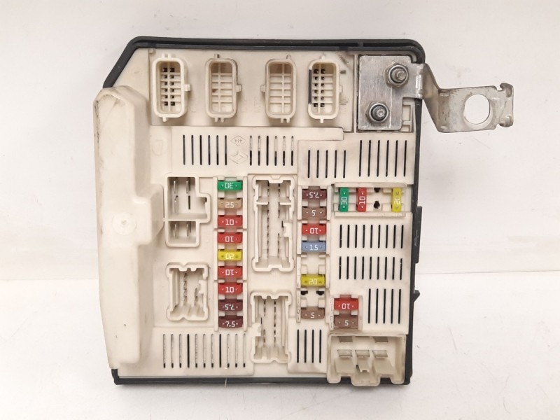 Recambio de caja reles / fusibles para renault kangoo express (fw0/1_) 1.5 dci 75 (fw07, fw10, fw04) referencia OEM IAM   