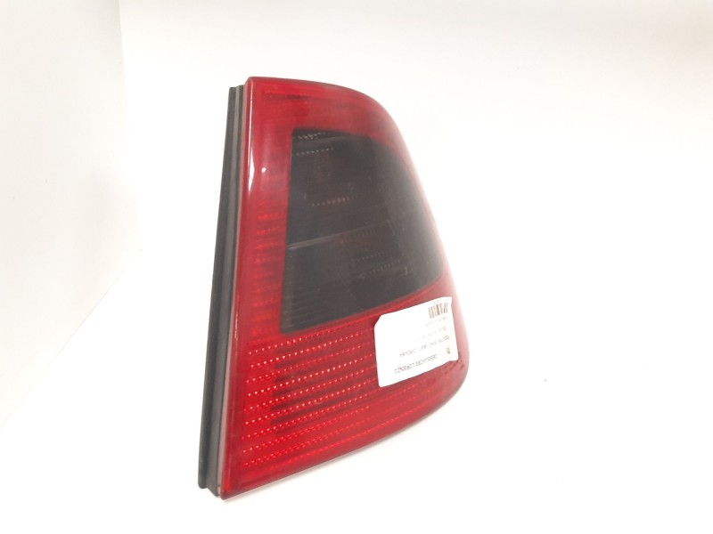 Recambio de piloto trasero derecho para seat cordoba berlina (6k2) referencia OEM IAM  8262 