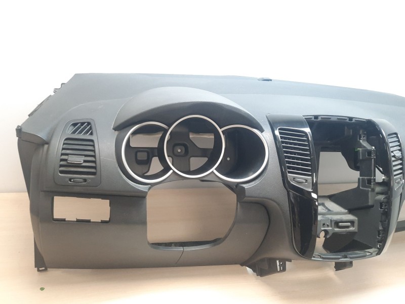 Recambio de kit airbag para kia venga emotion referencia OEM IAM 4GDX1C3SDRH 888801P000EQ 888701P100LQ