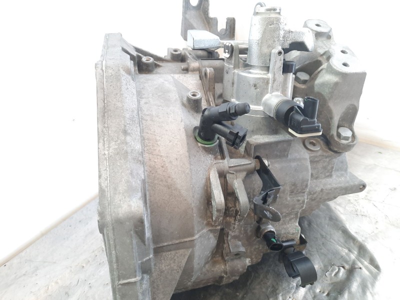 Recambio de caja cambios para opel astra j gtc 2.0 cdti (08) referencia OEM IAM   