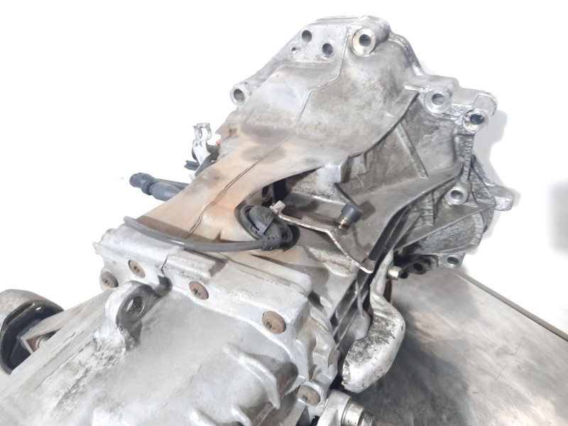 Recambio de caja cambios para skoda superb i (3u4) 1.9 tdi referencia OEM IAM DUK 26049 