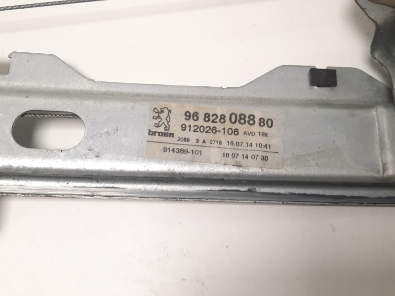 Recambio de elevalunas delantero derecho para peugeot 5008 (0u_, 0e_) 1.6 bluehdi 120 referencia OEM IAM 968280880  