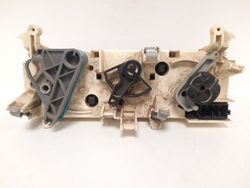 Recambio de mando calefaccion / aire acondicionado para citroën berlingo 1.9 diesel referencia OEM IAM 654985L 8409 