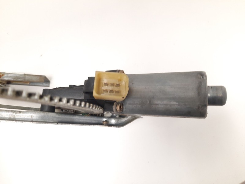 Recambio de elevalunas delantero derecho para mercedes-benz clase clk (w208) coupe 2.3 compresor cat referencia OEM IAM  34709 