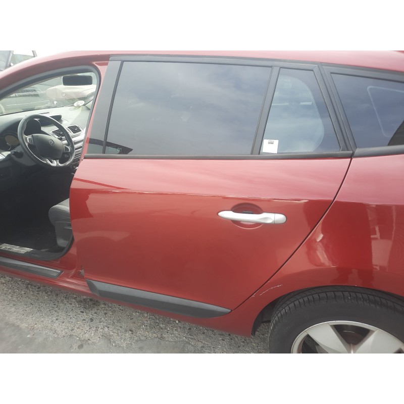 Recambio de puerta trasera derecha para renault megane iii grandtour (kz0/1) 1.9 dci (kz0j, kz0n, kz1s) referencia OEM IAM   