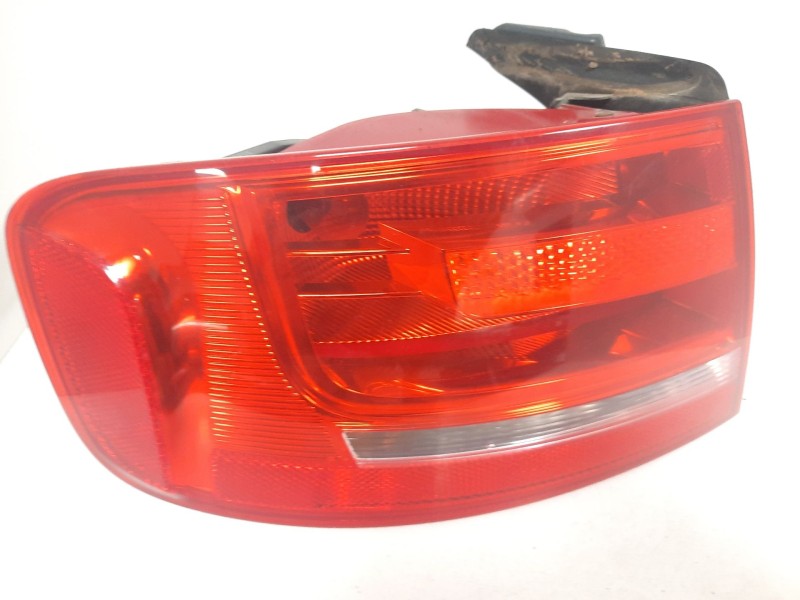 Recambio de piloto trasero izquierdo para audi a4 ber. (b8) básico referencia OEM IAM 009686059995  