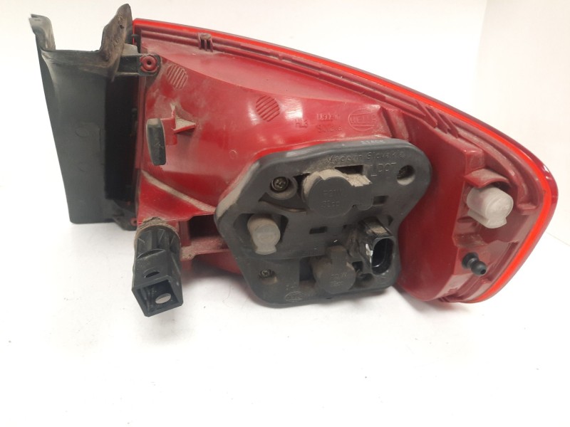 Recambio de piloto trasero izquierdo para audi a4 ber. (b8) básico referencia OEM IAM 009686059995  