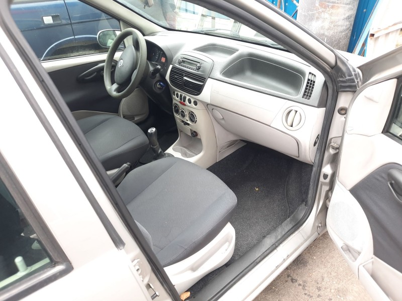 fiat punto (188_) del año 2005