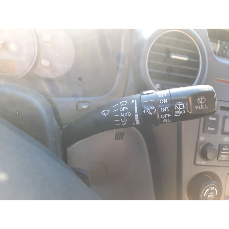 Recambio de mando limpia para kia carens iii monospace (un) 2.0 crdi 140 referencia OEM IAM   