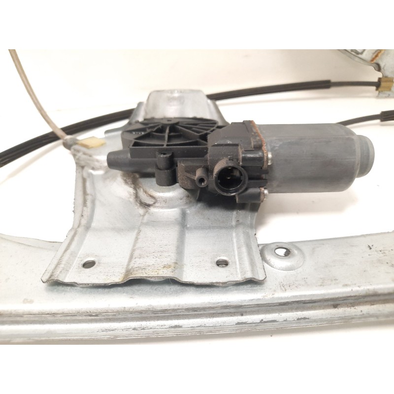 Recambio de elevalunas delantero derecho para renault clio iii (br0/1, cr0/1) 1.5 dci (c/br0g, c/br1g) referencia OEM IAM   