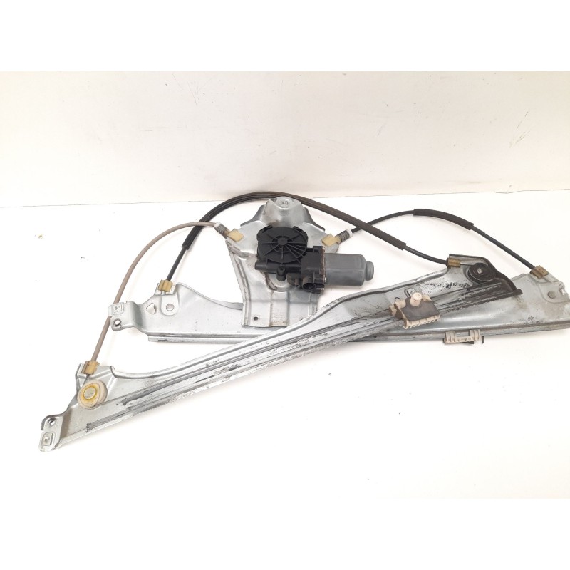 Recambio de elevalunas delantero derecho para renault clio iii (br0/1, cr0/1) 1.5 dci (c/br0g, c/br1g) referencia OEM IAM   