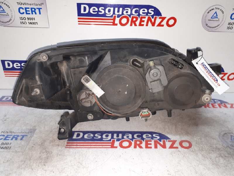 Recambio de faro izquierdo para nissan primera berlina (p12) acenta referencia OEM IAM 26060AU80B  