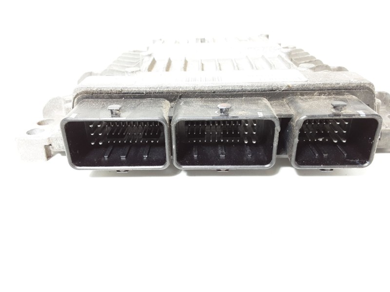 Recambio de centralita motor uce para renault megane ii (bm0/1_, cm0/1_) 1.5 dci (bm1e, cm1e) referencia OEM IAM 8200565863 S122