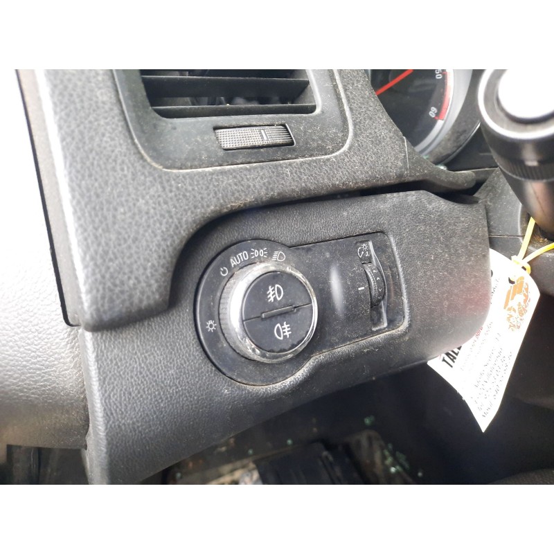 Recambio de mando luces para opel insignia a sedán (g09) 2.0 cdti (69) referencia OEM IAM   