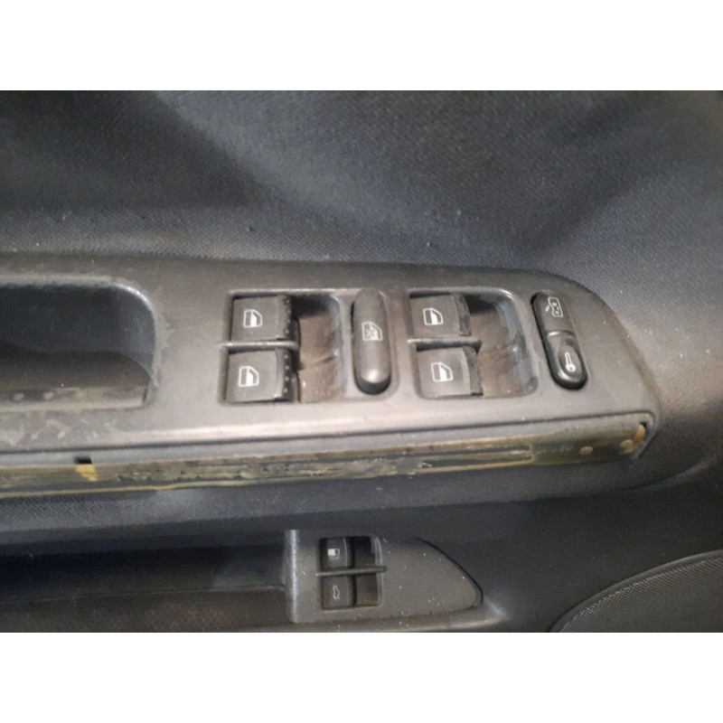 Recambio de mando elevalunas delantero izquierdo para volkswagen passat berlina (3b3) comfortline referencia OEM IAM   