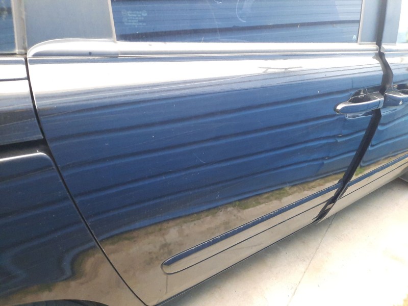 Recambio de puerta trasera derecha para kia carnival / grand carnival iii (vq) 2.9 crdi referencia OEM IAM   