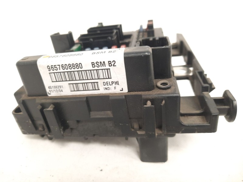 Recambio de caja reles / fusibles para peugeot 307 break (3e) 1.6 hdi 110 referencia OEM IAM 9667608880 BSMB2 