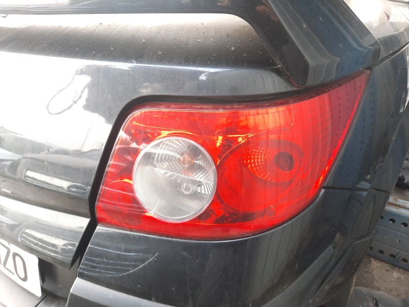 Recambio de piloto trasero derecho para renault megane ii coupé-cabriolet (em0/1_) 1.9 dci referencia OEM IAM   