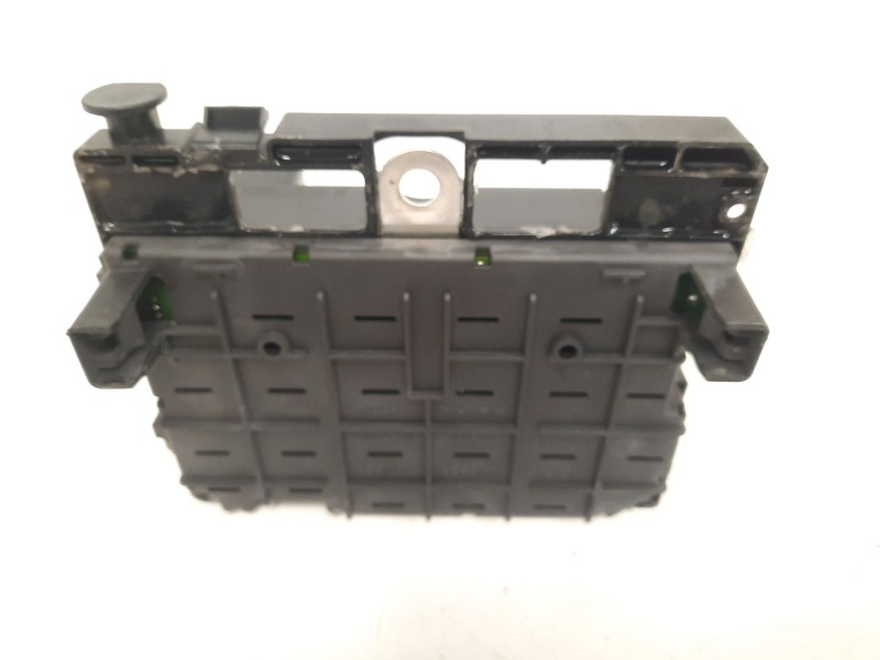 Recambio de caja reles / fusibles para peugeot 307 break (3e) 1.6 hdi 110 referencia OEM IAM 9667608880 BSMB2 