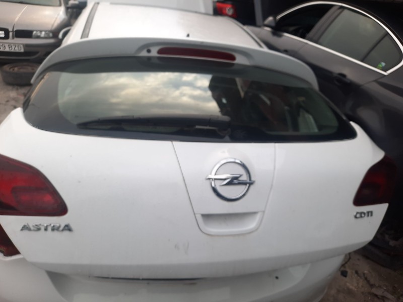 Recambio de porton trasero para opel astra j gtc 2.0 cdti (08) referencia OEM IAM   
