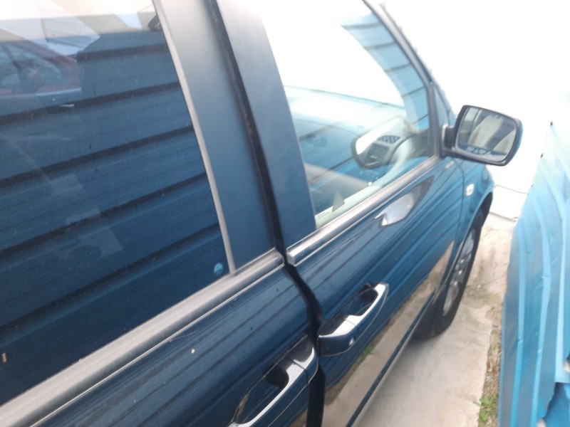 Recambio de puerta delantera derecha para kia carnival / grand carnival iii (vq) 2.9 crdi referencia OEM IAM   