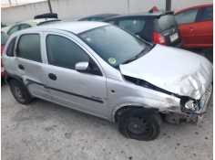 opel corsa c (x01) del año 2001 2