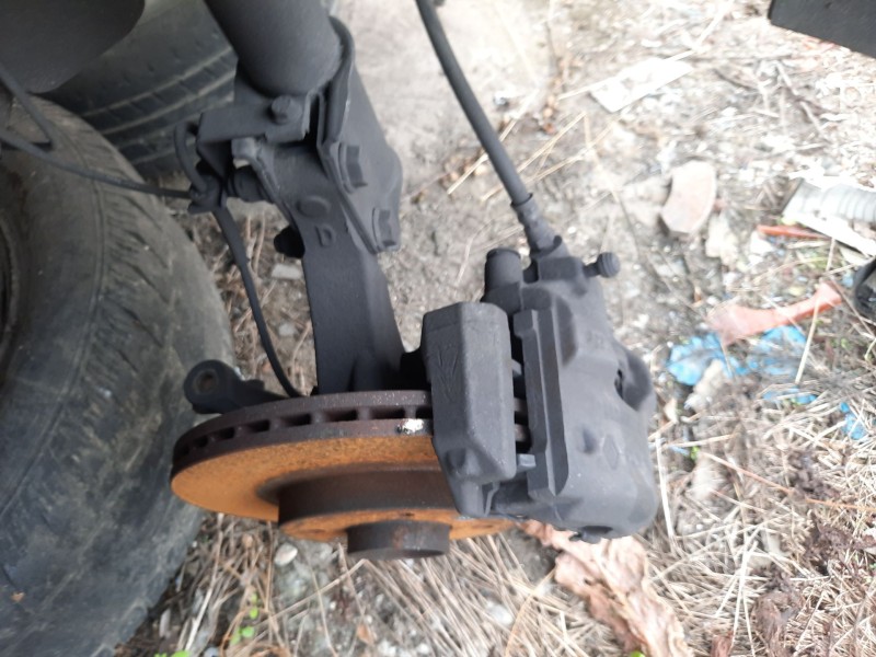 Recambio de mangueta delantera derecha para dacia logan mcv (ks_) 1.5 dci (ks0w) referencia OEM IAM   