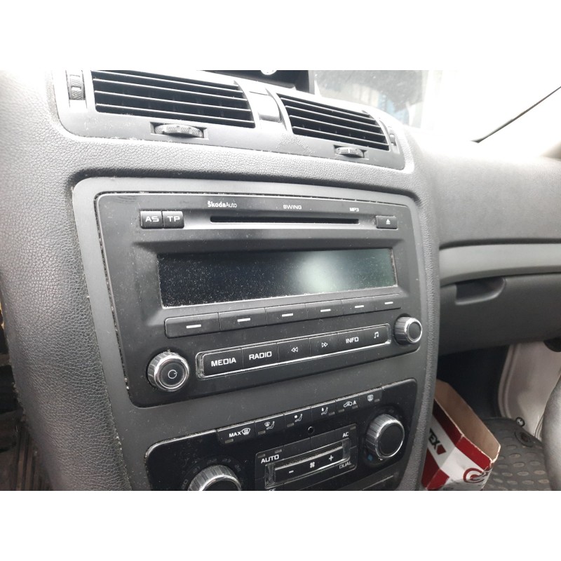 Recambio de sistema audio / radio cd para skoda octavia ii (1z3) 1.6 tdi referencia OEM IAM   