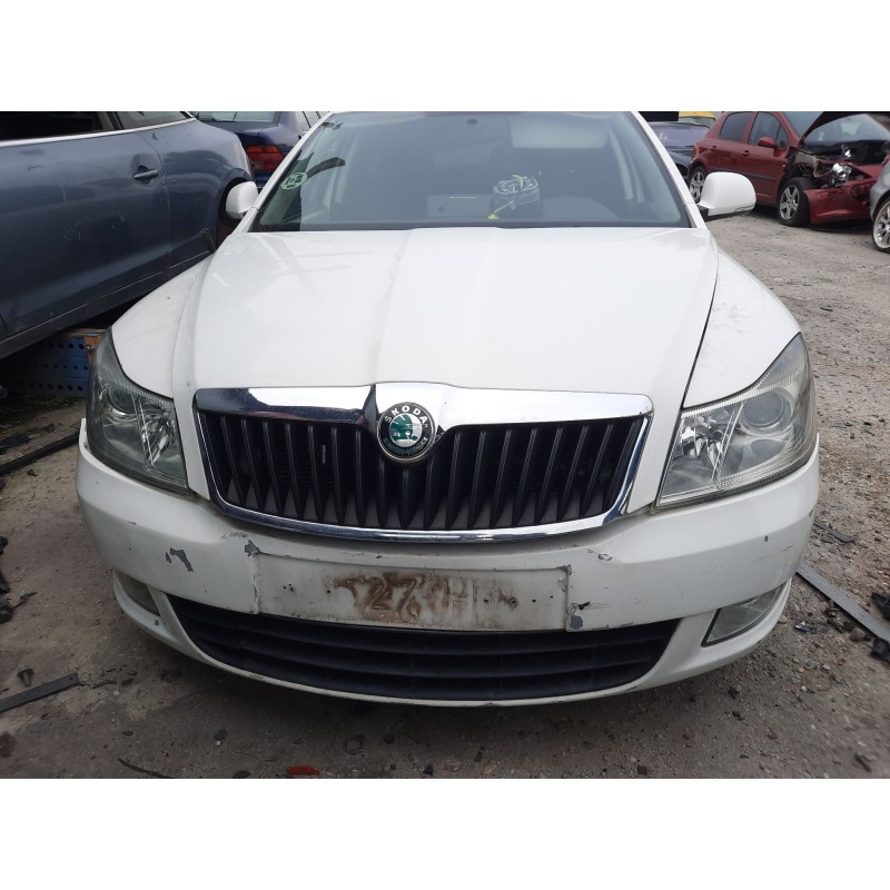 Recambio de paragolpes delantero para skoda octavia ii (1z3) 1.6 tdi referencia OEM IAM   