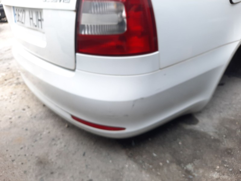 Recambio de paragolpes trasero para skoda octavia ii (1z3) 1.6 tdi referencia OEM IAM   