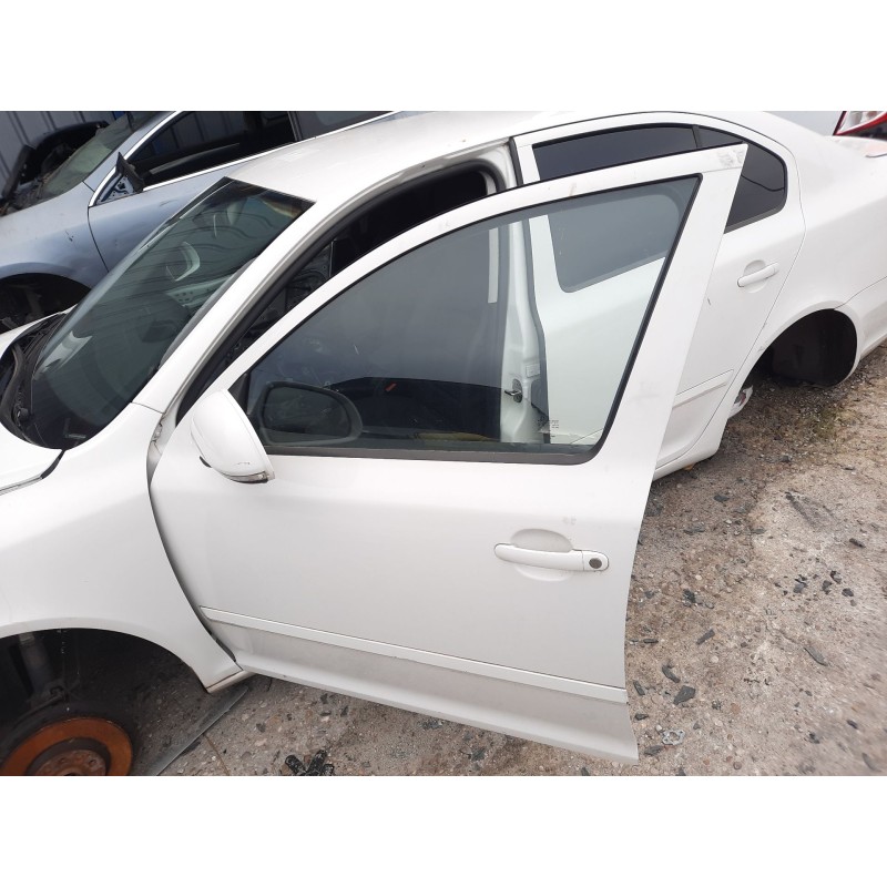 Recambio de puerta delantera izquierda para skoda octavia ii (1z3) 1.6 tdi referencia OEM IAM   