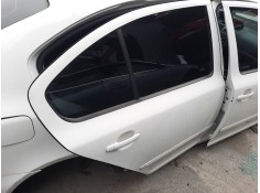 Recambio de puerta trasera derecha para skoda octavia ii (1z3) 1.6 tdi referencia OEM IAM   