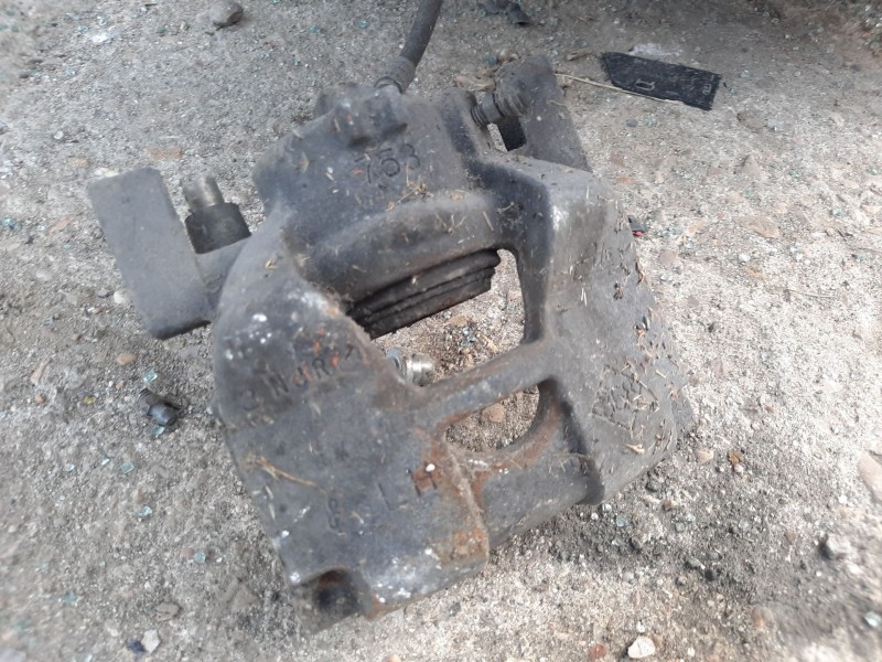 Recambio de pinza freno delantera izquierda para renault laguna coupe gt referencia OEM IAM 410110001R  