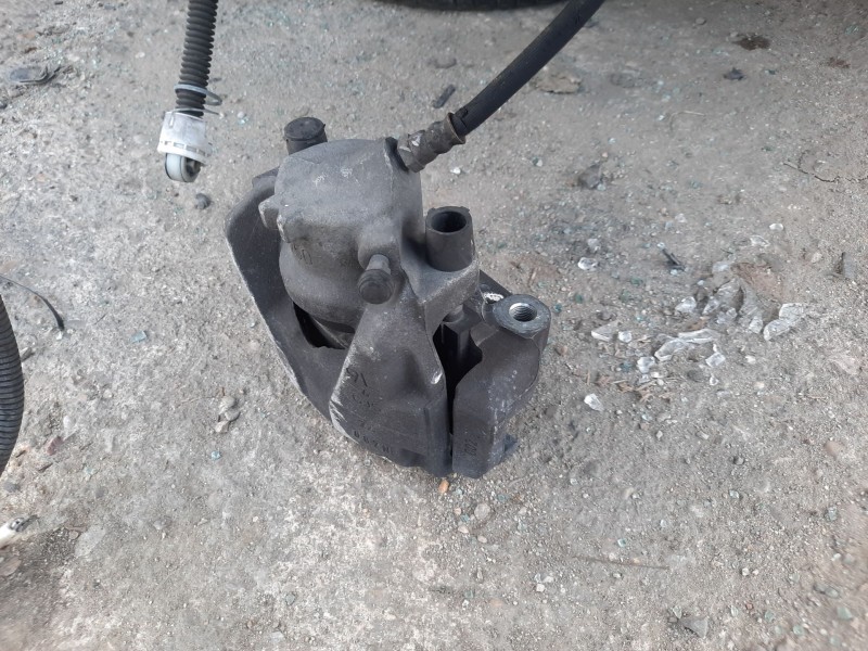 Recambio de pinza freno delantera izquierda para renault megane iii coupé-cabrio floride referencia OEM IAM 410116581R  